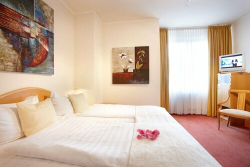 Внешний вид отеля Hotel Dänischer Hof Altenholz by Tulip Inn в Альтенхольце, фото 2