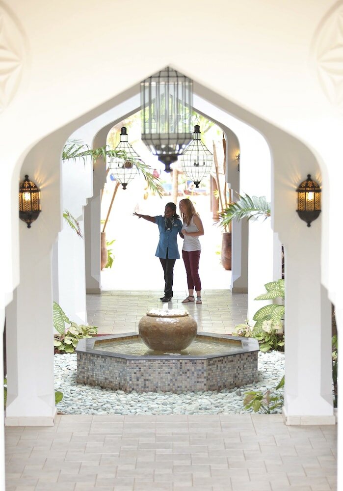 Фото Bluebay Beach Resort & SPA