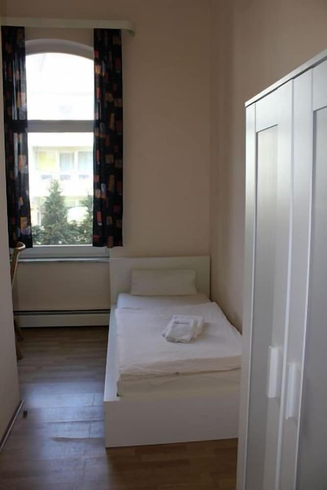 Фото Hotel Am Lindenhof