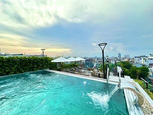 Гостиница Grand Hotel Du Lac Hanoi