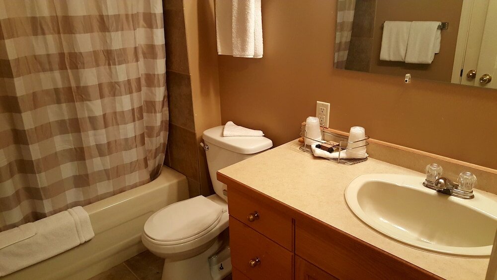 Фото Pemberton Hotel