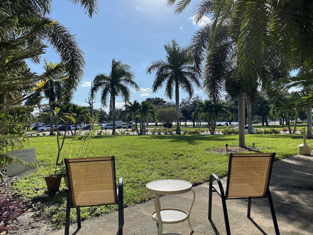 Фото Crystal Bay Hotel