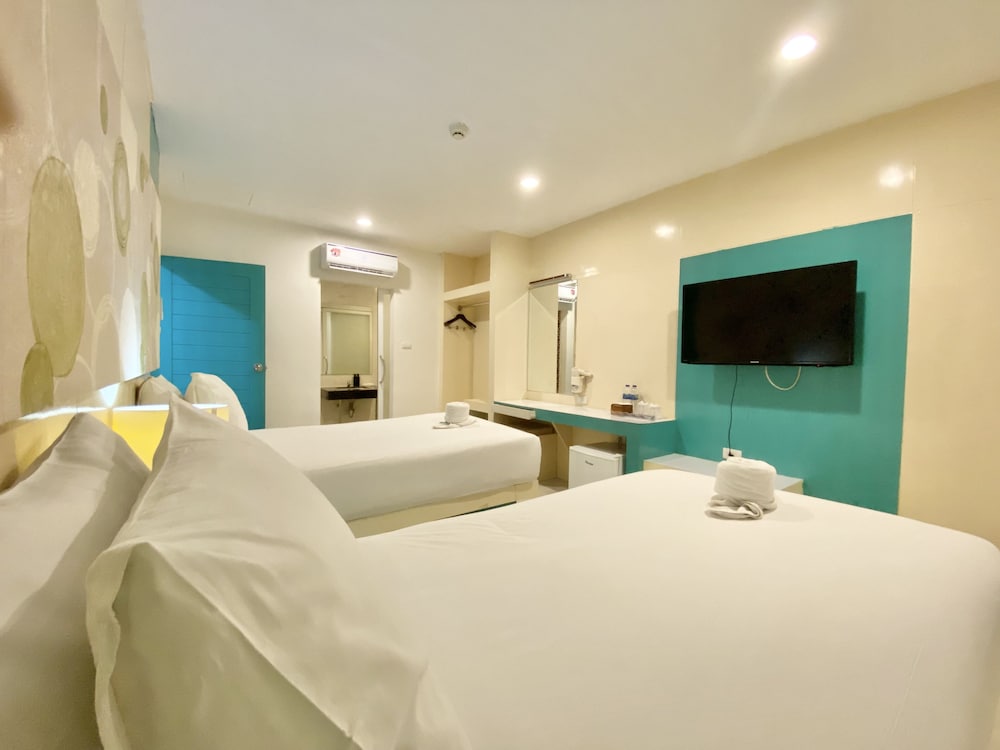 Фото Tuana Patong Holiday Hotel