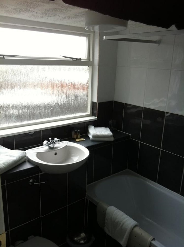 Фото The White Hart Hotel