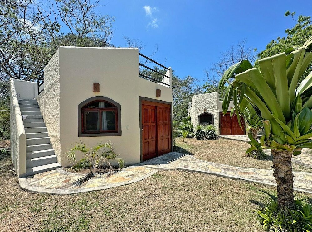 Фото Surf Ranch Hotel & Resort