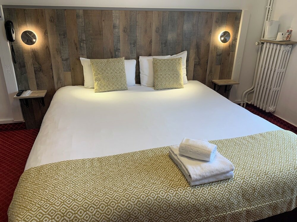 Фото Brit Hotel Bleu Nuit