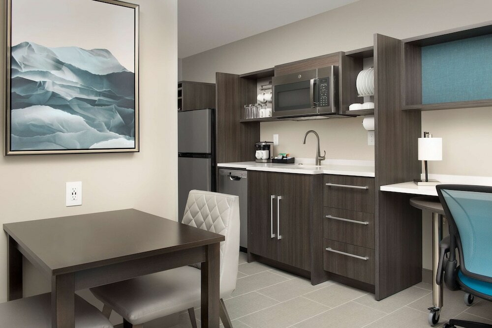 Фото Home2 Suites by Hilton Denver Northfield