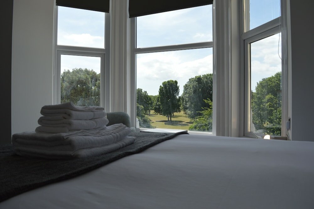 Фото Q8 Boutique Hotel