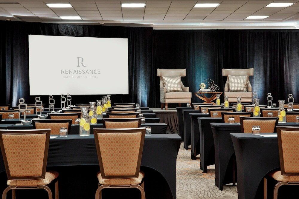 Фото Renaissance Orlando Airport Hotel by Marriott