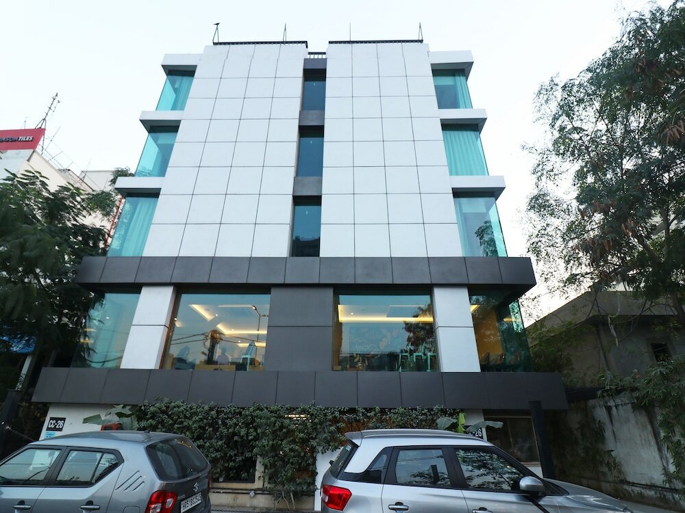 Фото The Orion Plaza