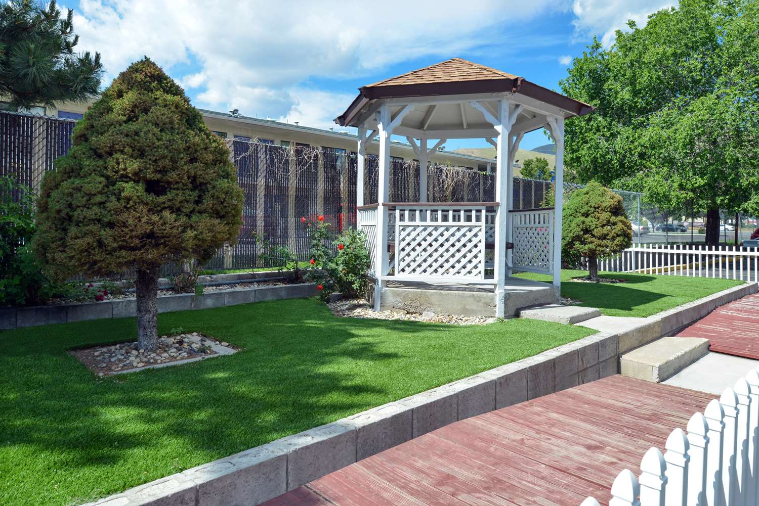 Фото отеля 3