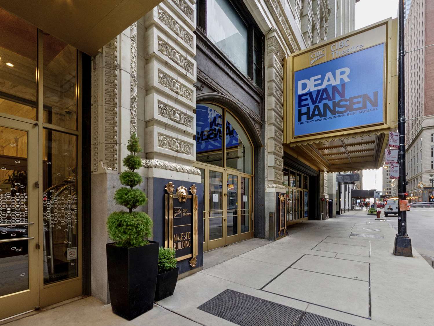 Фото Hampton Inn Majestic Chicago Theatre District