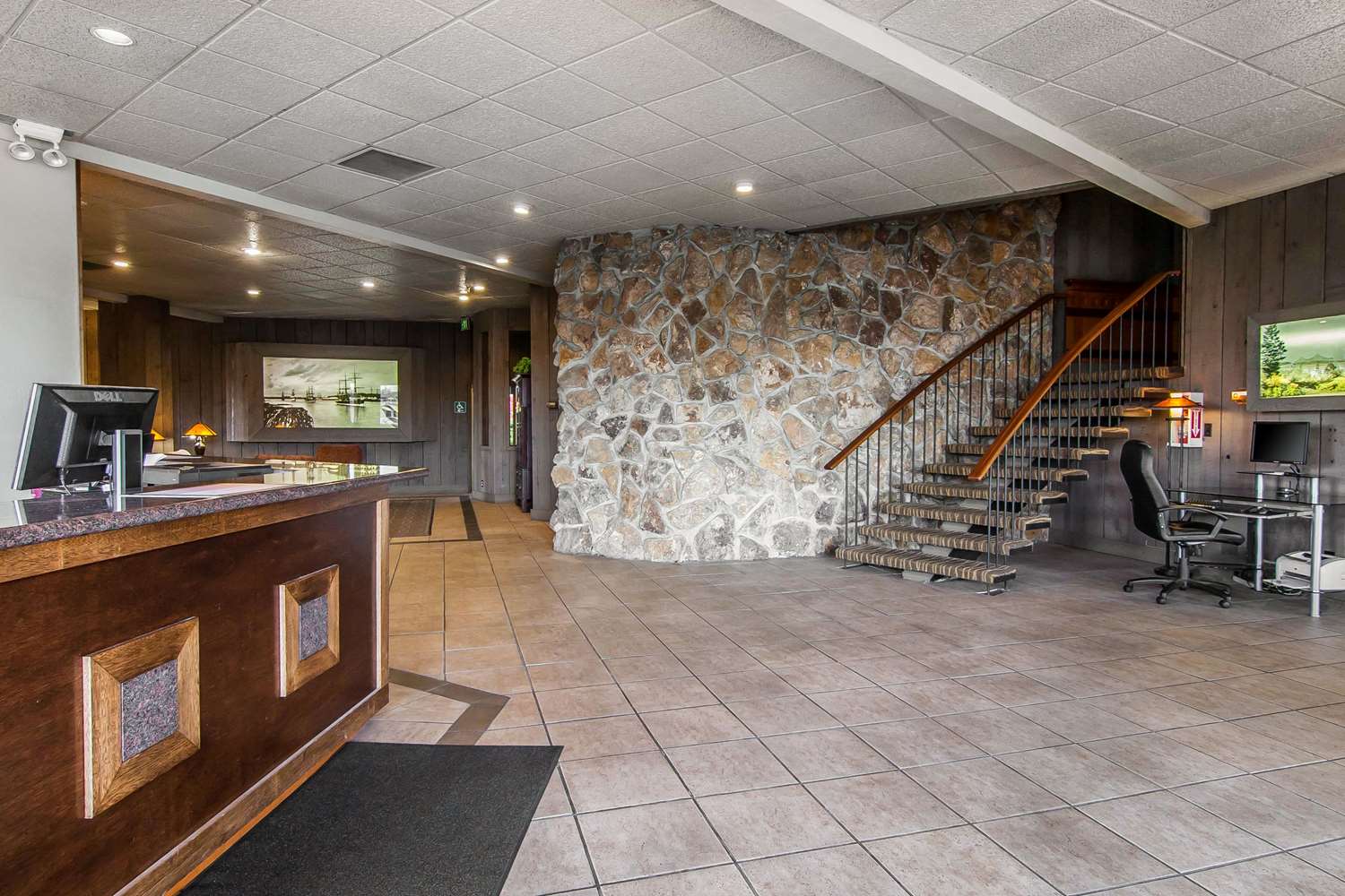 Фото Quality Inn & Suites at Coos Bay