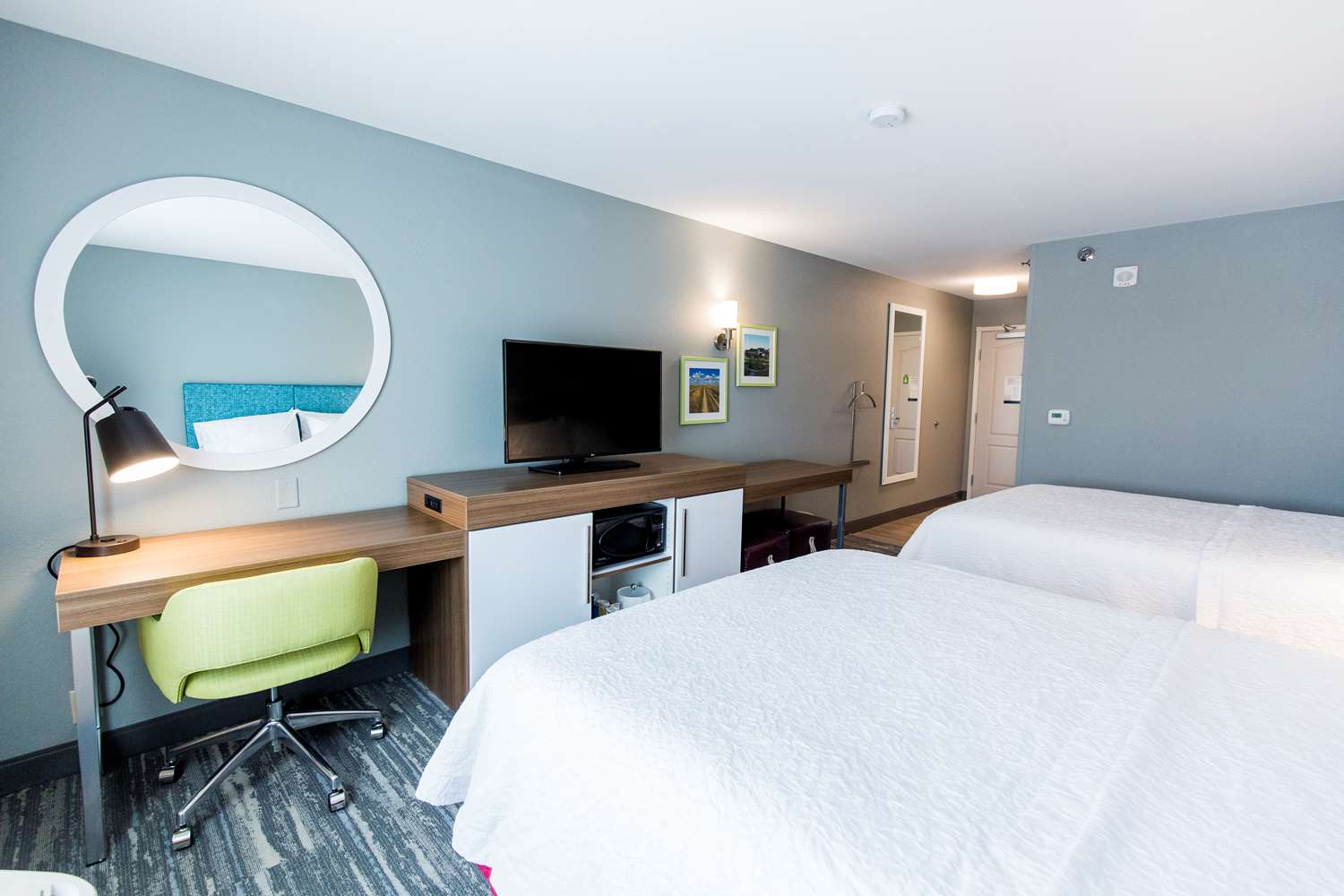 Фото Hampton Inn Bismarck