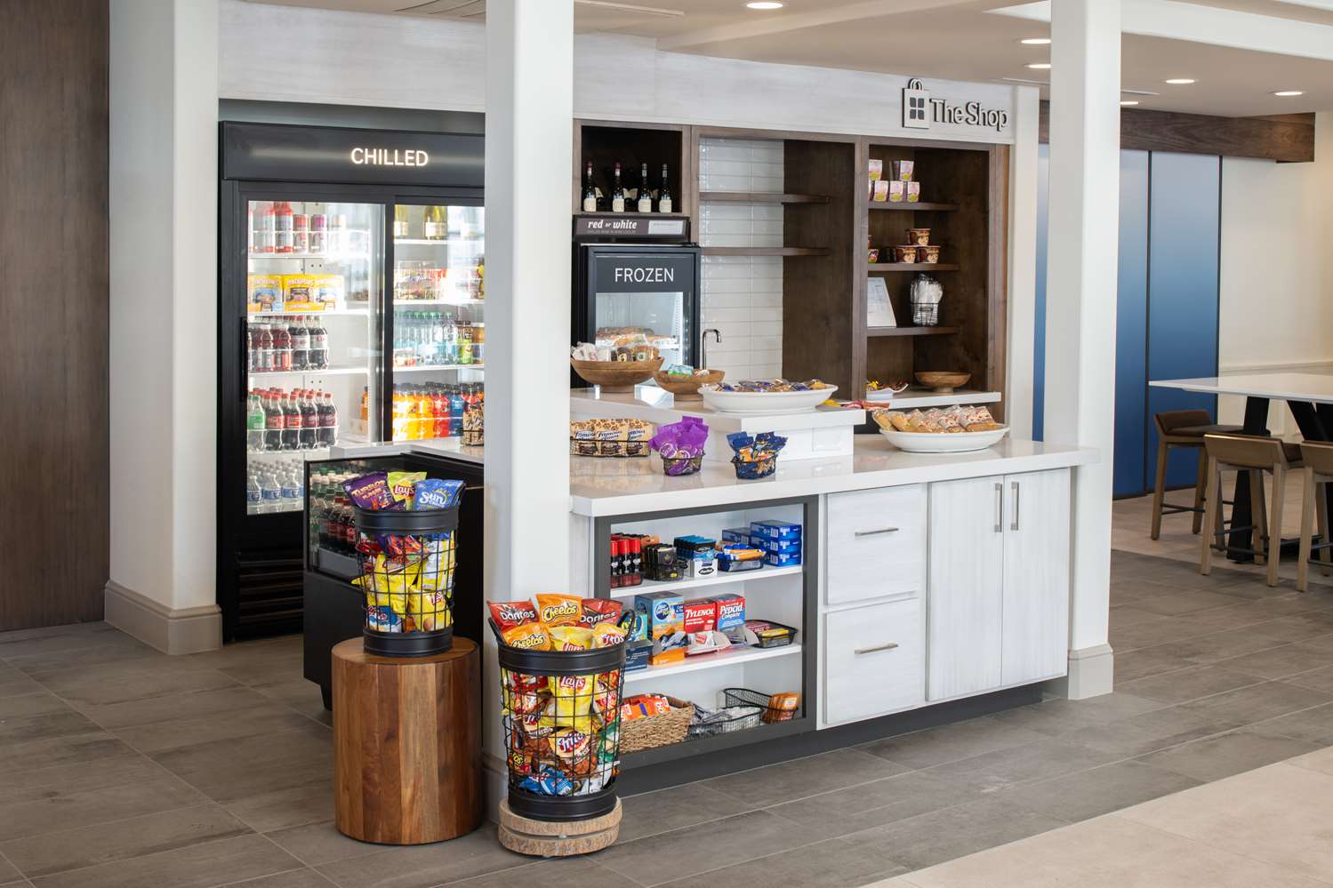 Фото Hilton Garden Inn Fontana