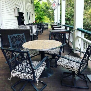 Фото Bavarian Manor Country Inn