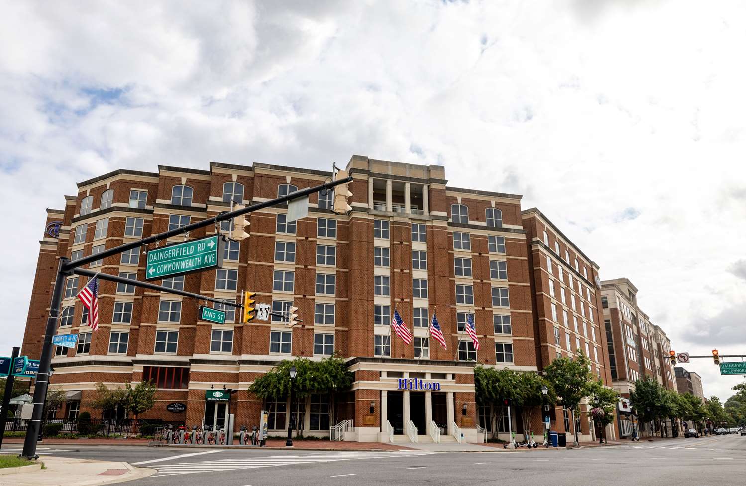 Фото Hilton Alexandria Old Town