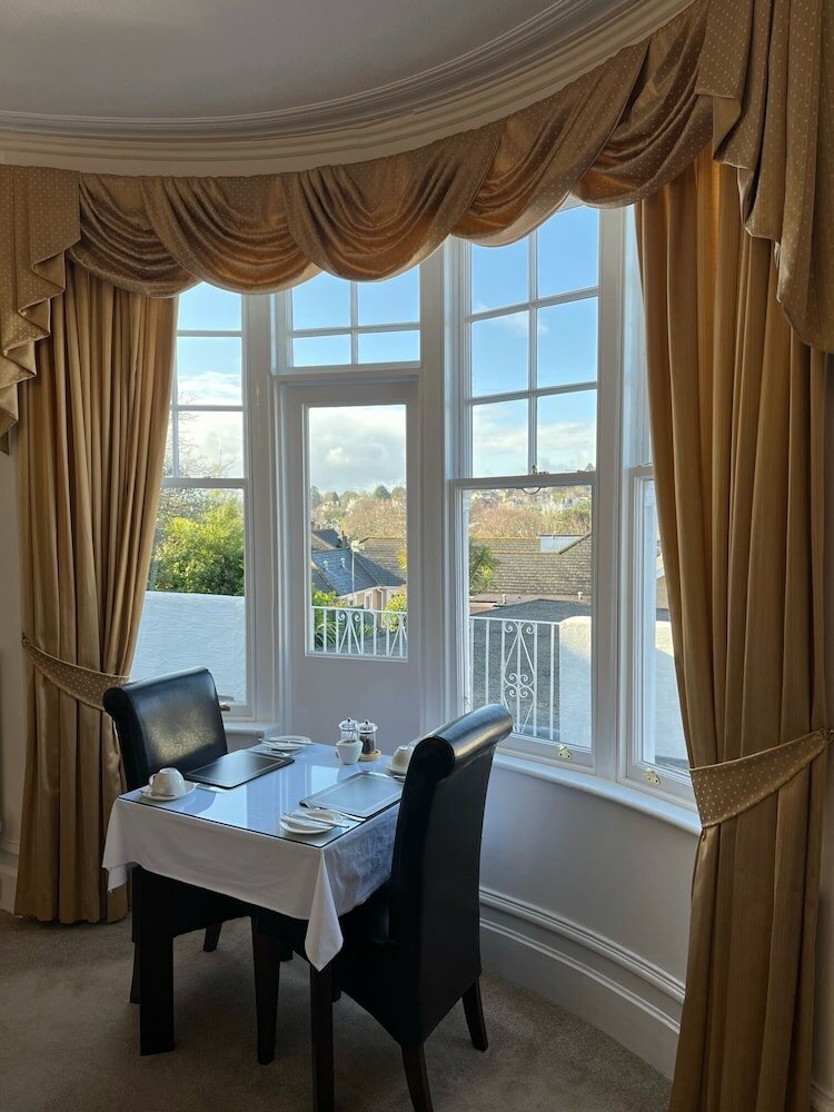 Фото The Sandpiper Guest House