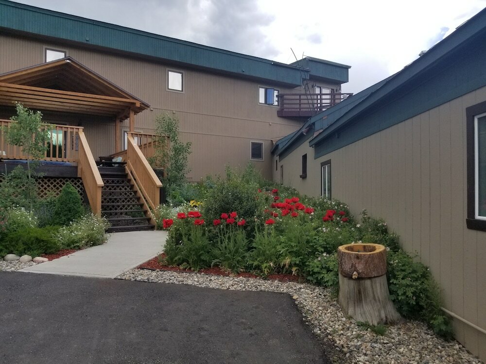 Фото Valley Hi Motel - Near Winter Park Visitor Center