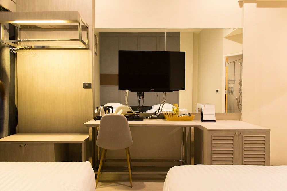 Фото Lazy Sunday Hostel