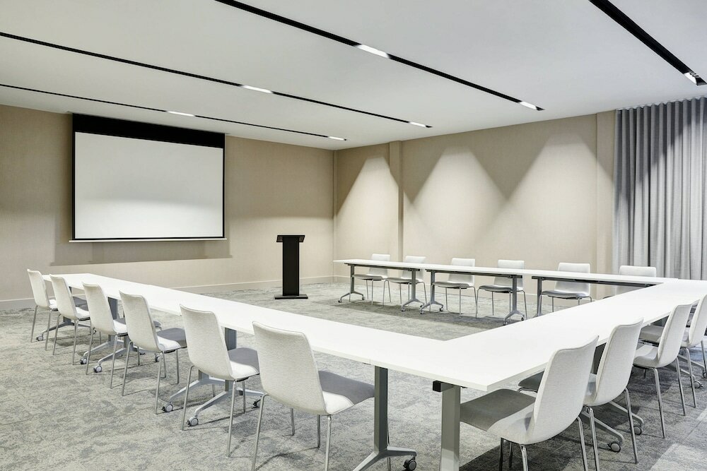 Фото Ac Hotel by Marriott Tampa Airport