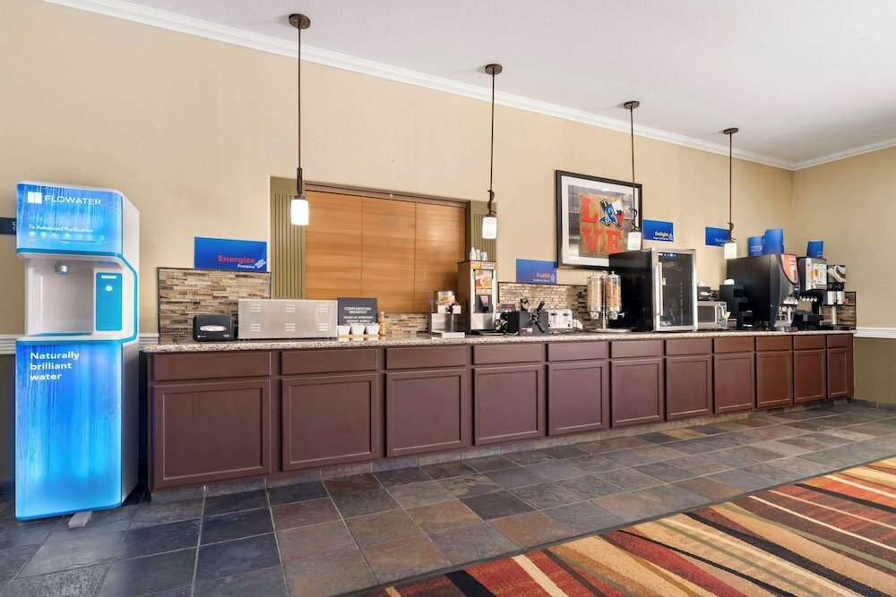 Фото Best Western Hebbronville Inn