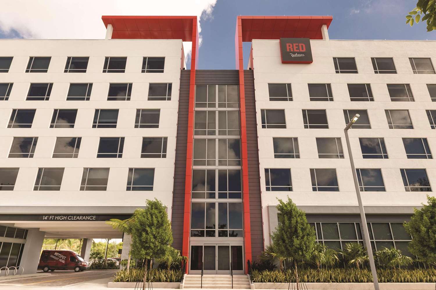 Фото Radisson Red Miami Airport