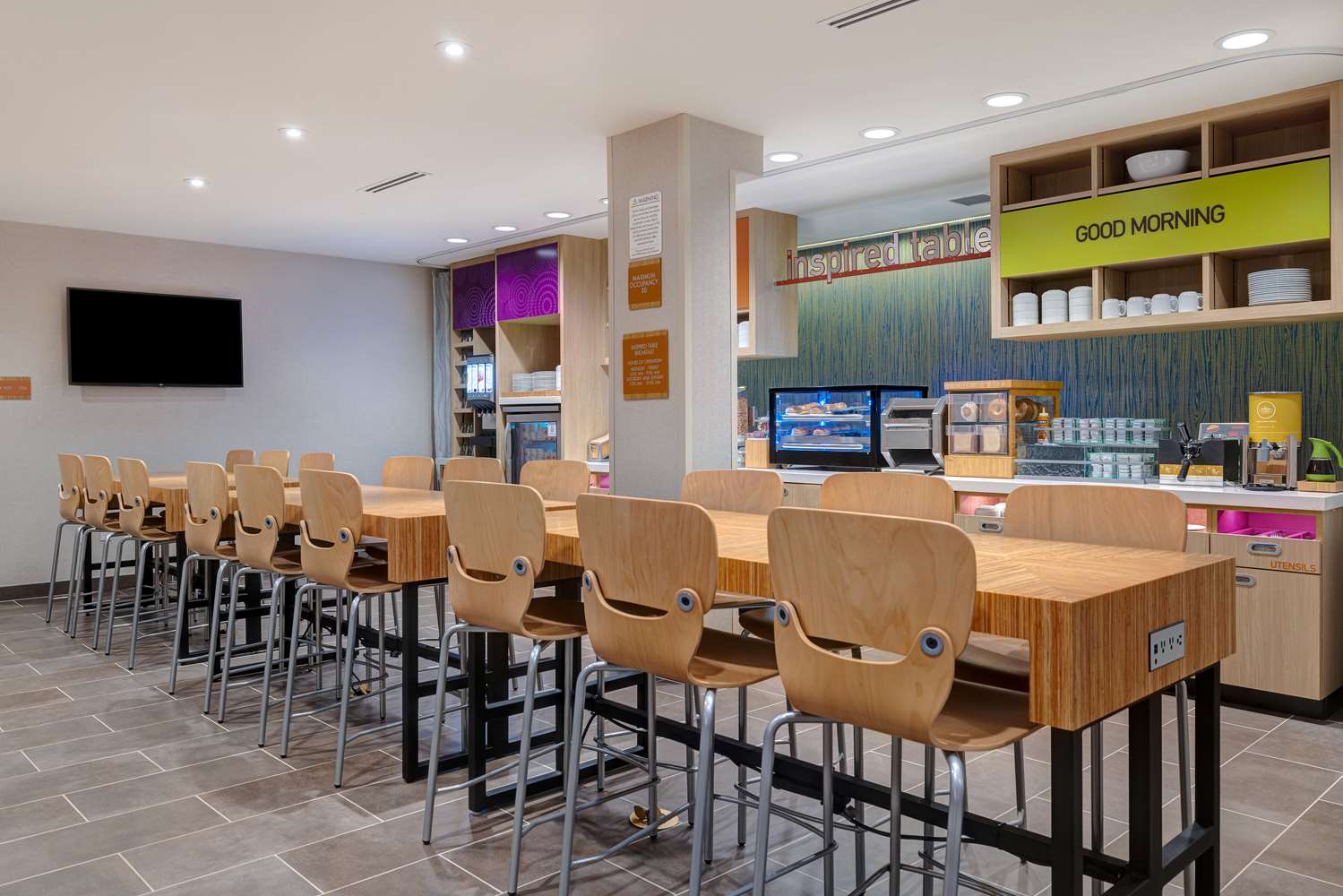 Фото Home2 Suites by Hilton Redding