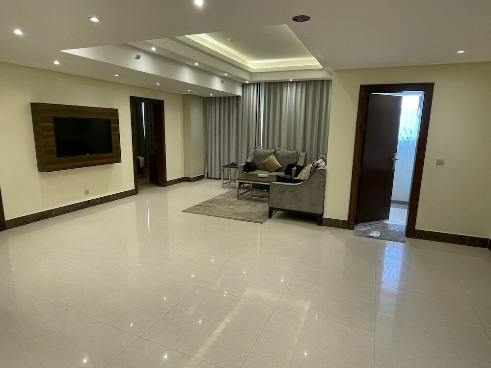 Фото Dyafa 6 - Hotel Apartment