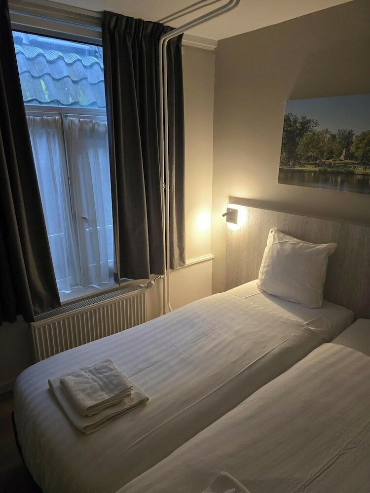 Фото Hotel Crown