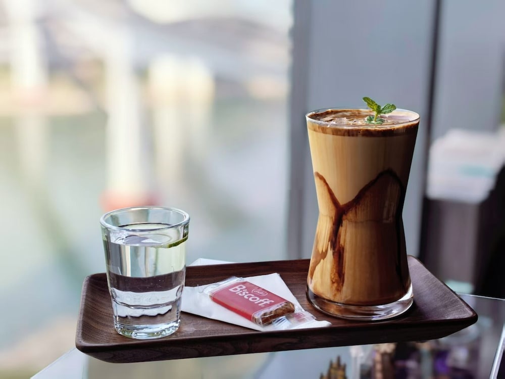 Фото Pagoda Hotel Chongqing International Land-sea