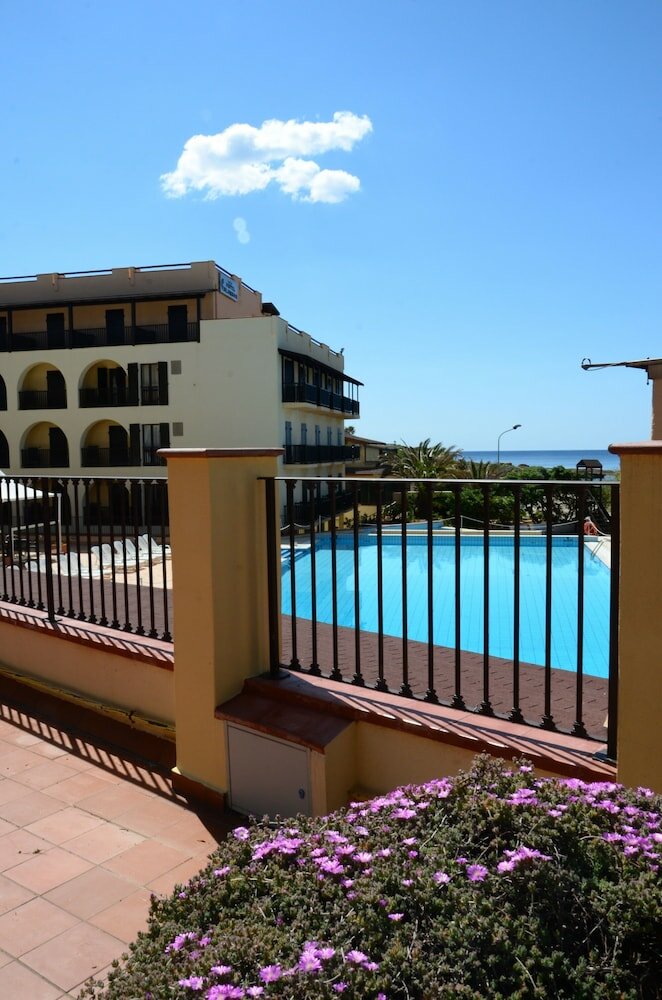 Фото Hotel Calabona