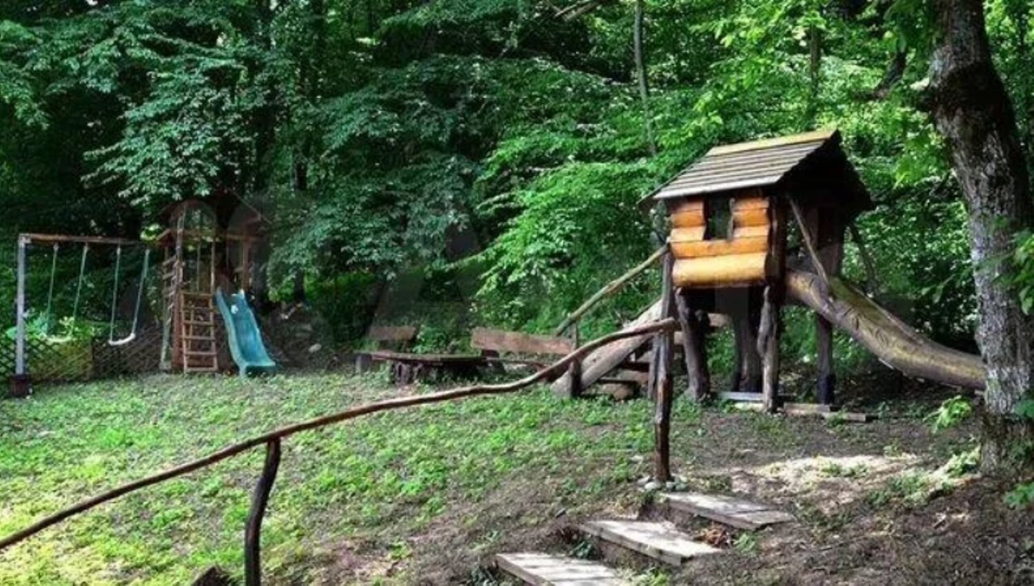 Фото Гостевой дом Сова от Травел Хотелс Антураж