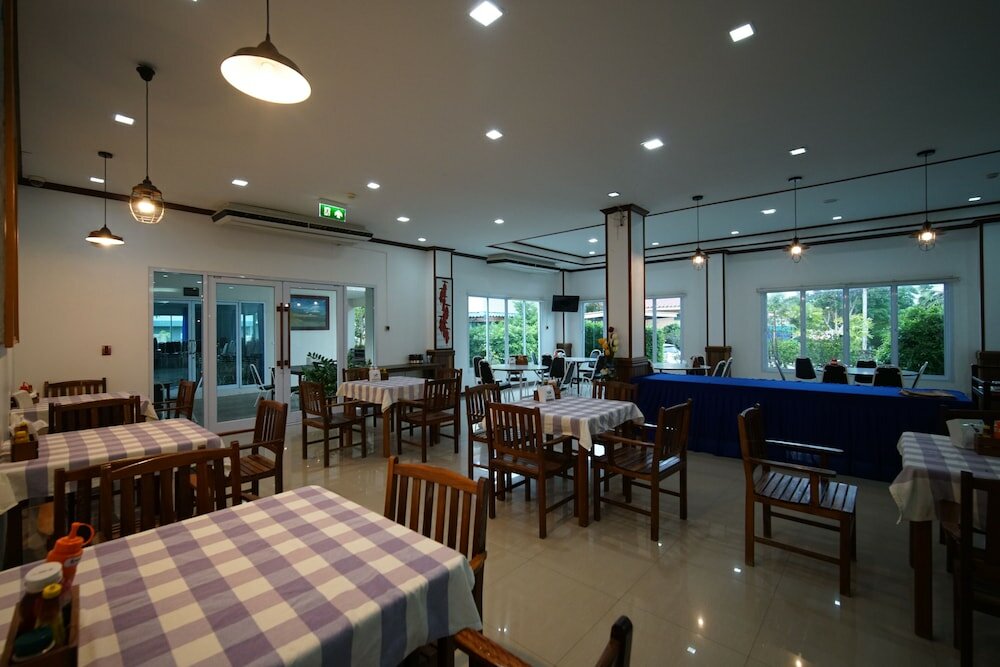 Фото Sea Mountain Khanom Hotel