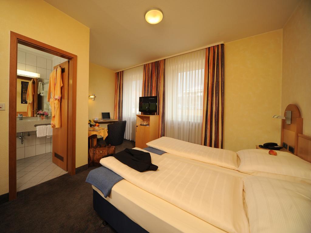 Фото City Partner Hotel Strauss