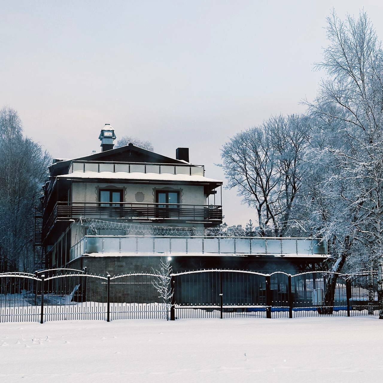 Фото отеля 1