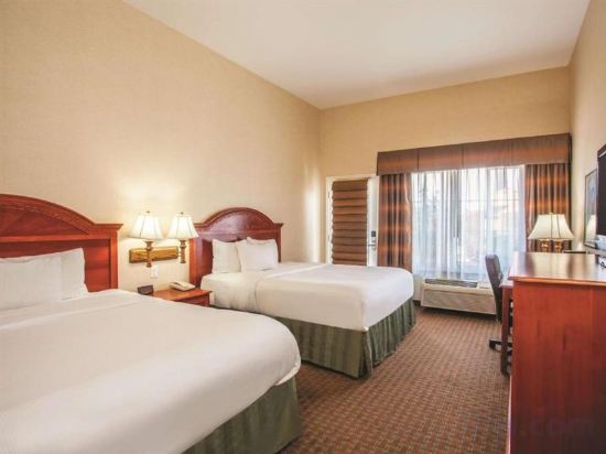 Фото La Quinta Inn & Suites by Wyndham Paso Robles