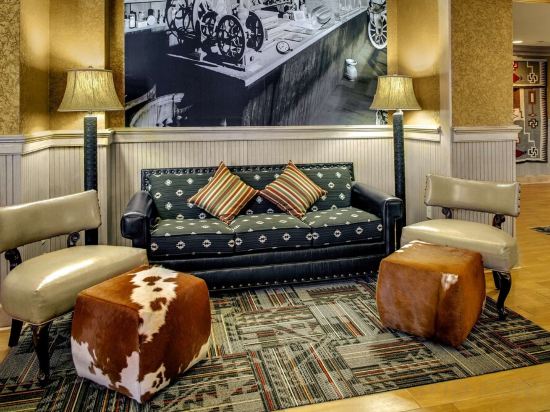 Фото Hampton Inn & Suites Dodge City