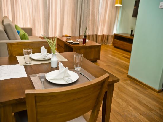 Фото Ocean Edge Suites & Hotel Colombo