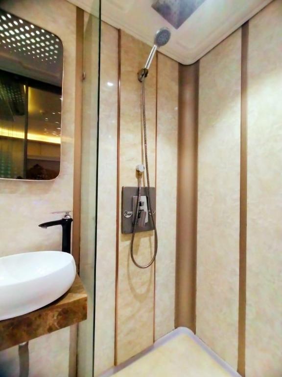 Фото Tab Capsule Hotel - Kayoon Surabaya