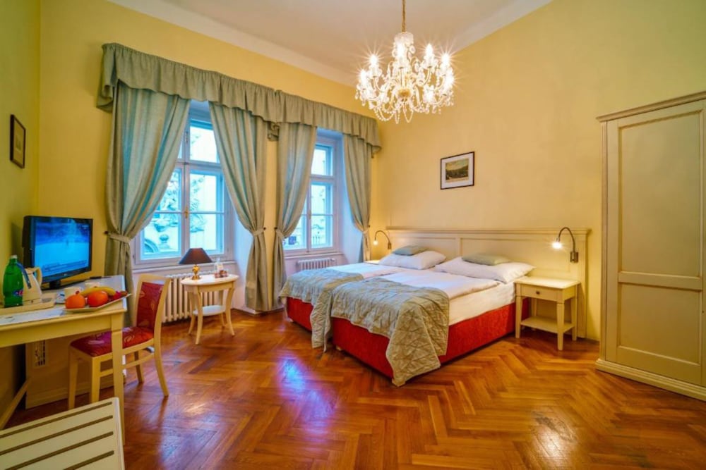 Фото Josephine Old Town Square Hotel - Czech Leading Hotels