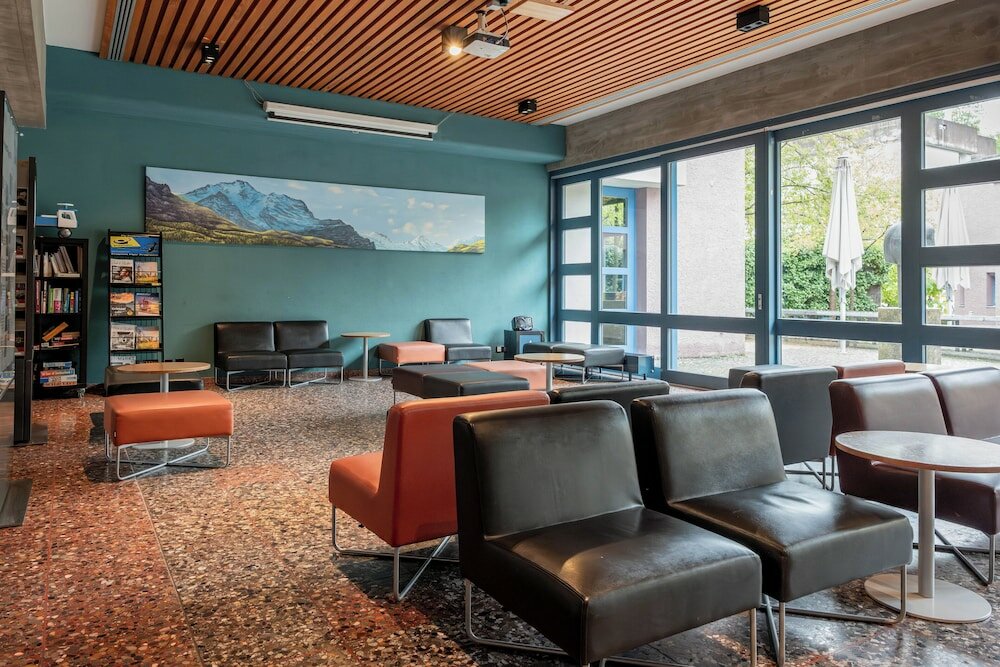 Фото Youth Hostel