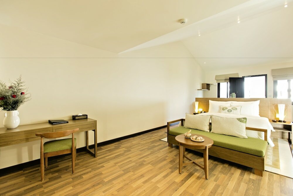 Фото Lasenta Boutique Hotel Hoian