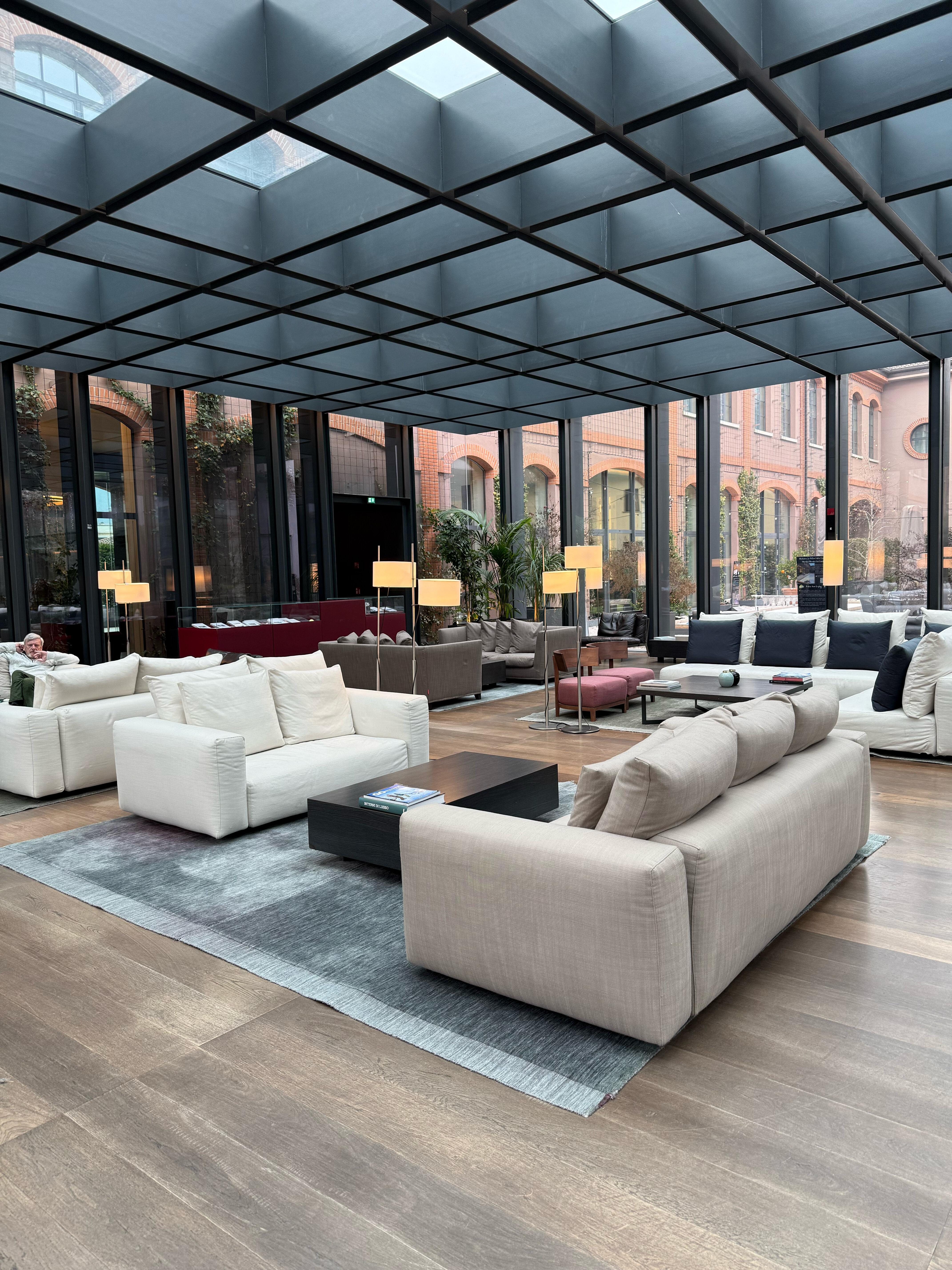 Фото Hilton Lake Como