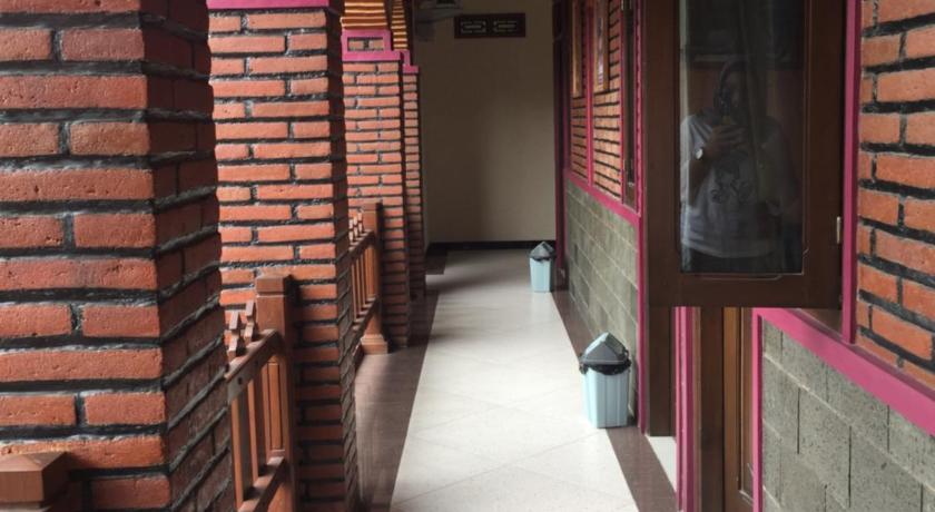 Фото RedDoorz near Stasiun Kota Baru Malang
