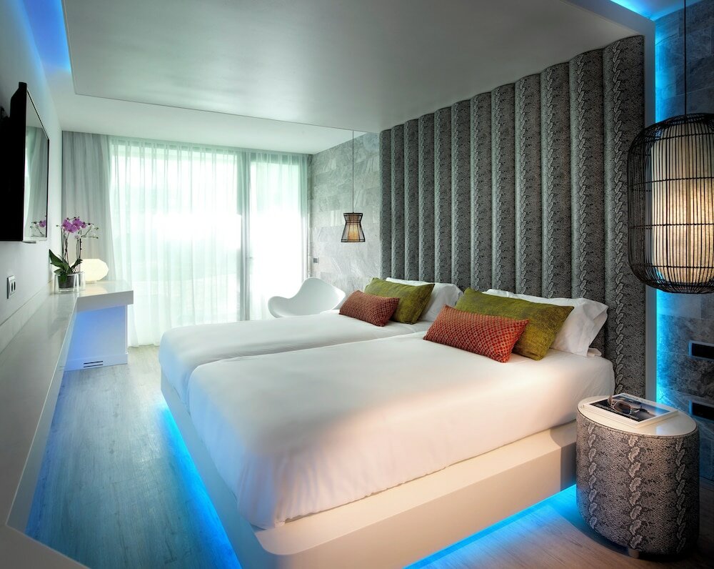 Фото Hard Rock Hotel Ibiza