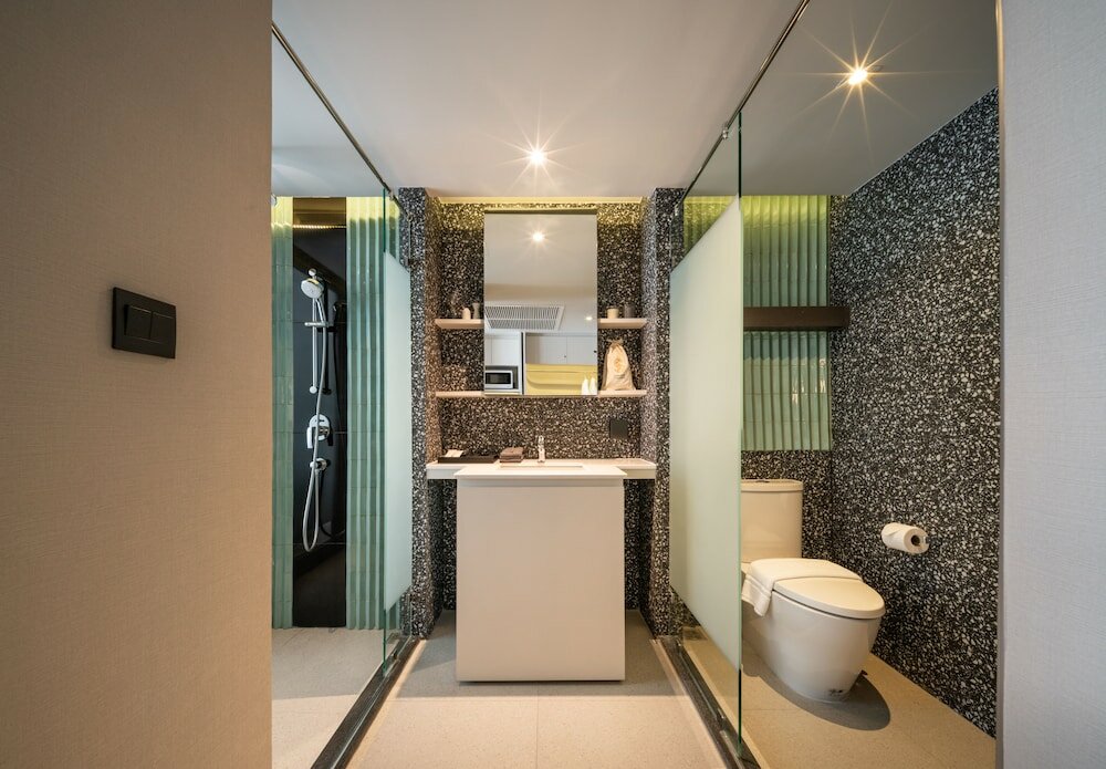 Фото Seekers Finders Rama IV Hotel, SureStay Collection by BW
