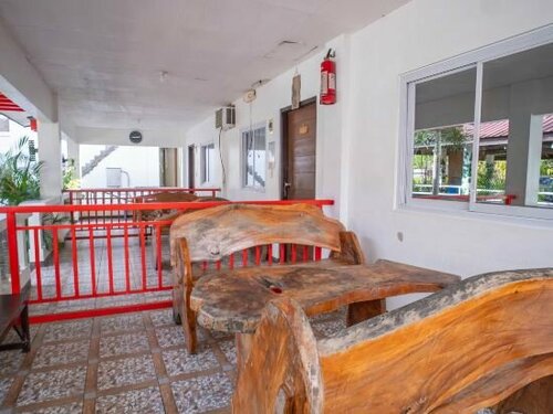 Гостиница Knb West Villa Inn by SMS Hospitality в Провинции Пангасинан