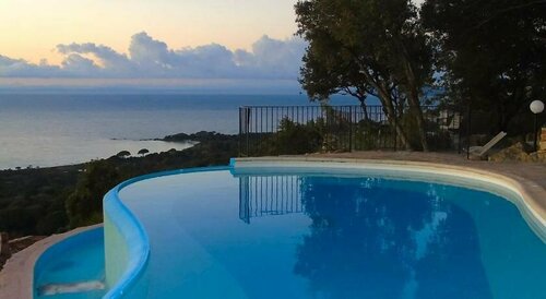 Гостиница R& xE9; sidence Belv& xE9; d& xE8; re de Palombaggia в Сартене