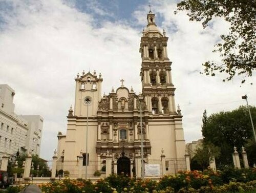 Гостиница Ibis Monterrey Valle в Монтеррее